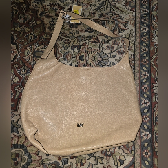 Michael Kors Tan Leather Shoulder Bag - Picture 5 of 9